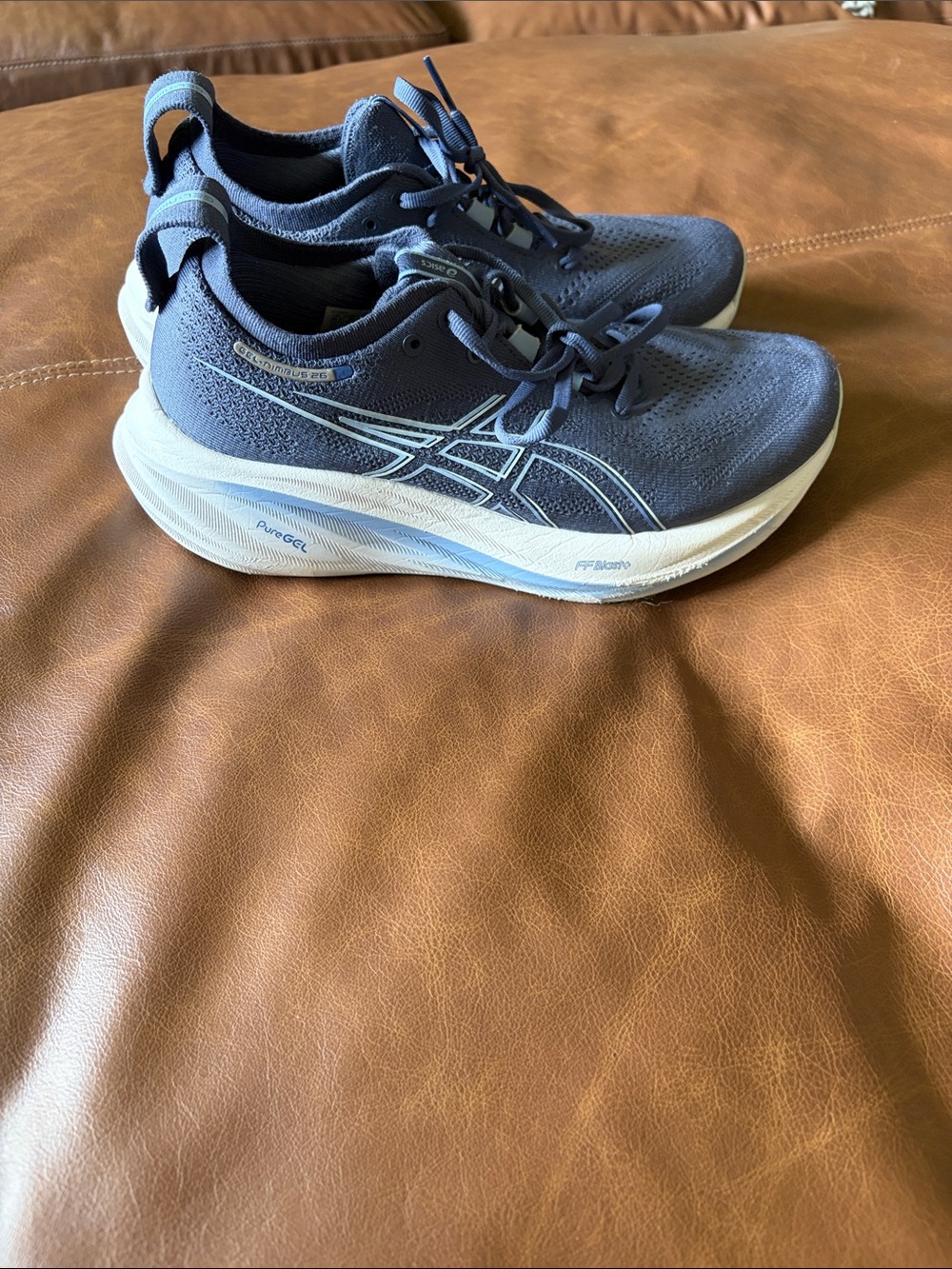 Asics Womens Gel Nimbus 26